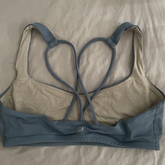 Lululemon Free to be Sports Bra - Picture 2 of 2